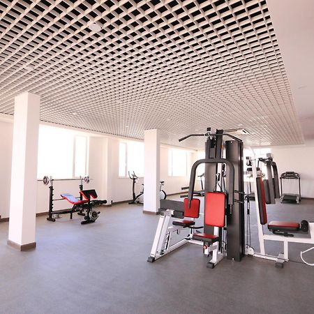 Eastland Hotel & Apartment Phnom Penh Dış mekan fotoğraf