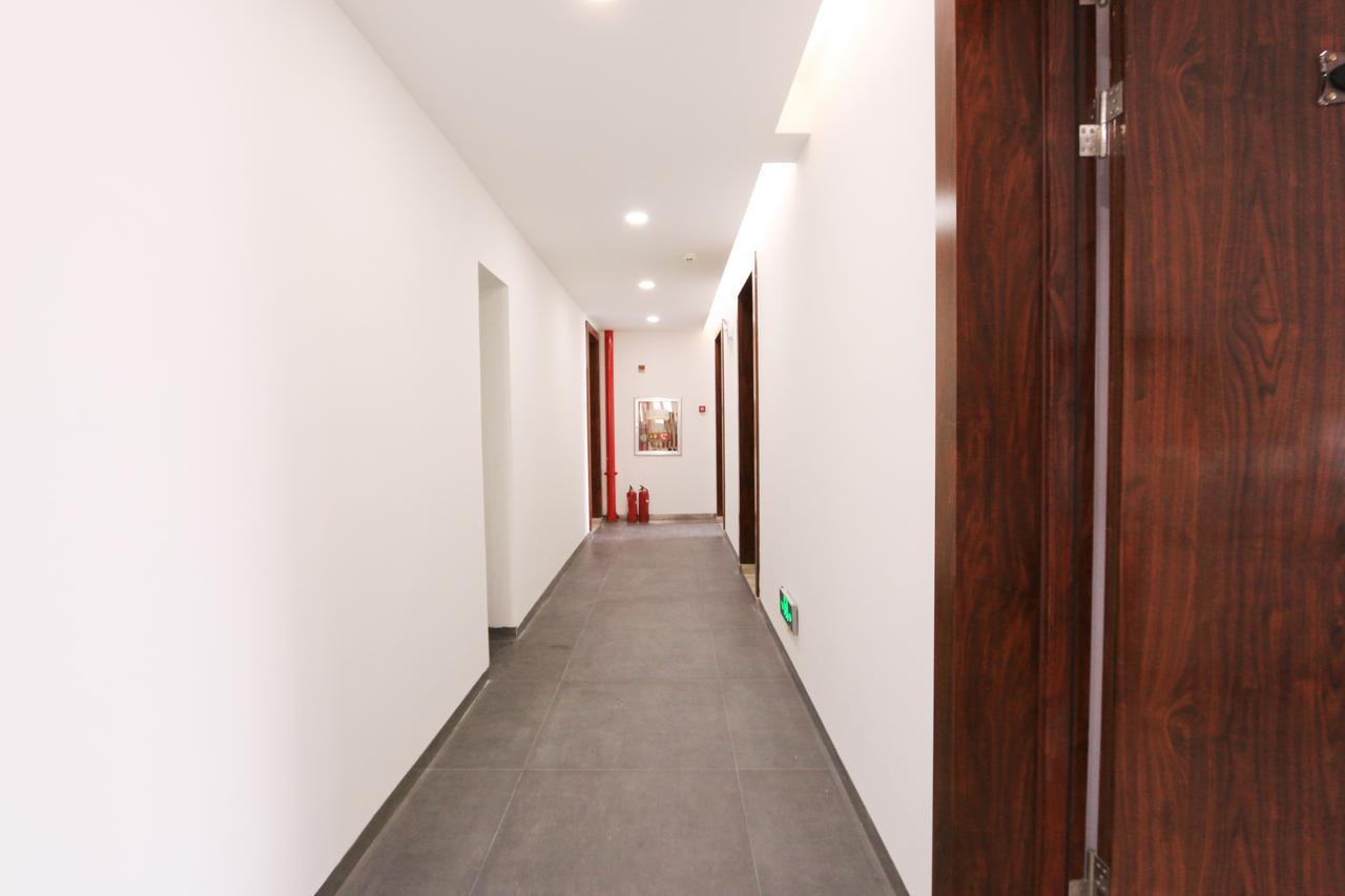 Eastland Hotel & Apartment Phnom Penh Dış mekan fotoğraf