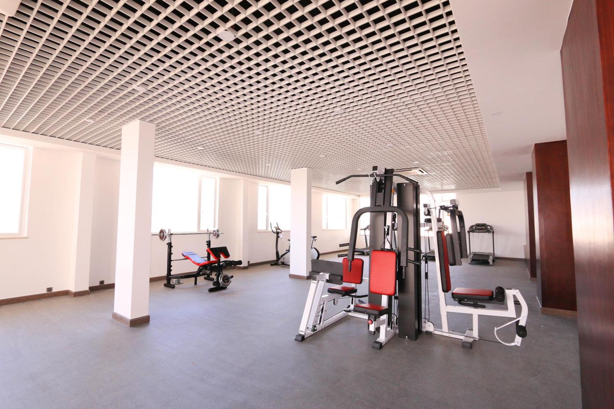 Eastland Hotel & Apartment Phnom Penh Dış mekan fotoğraf
