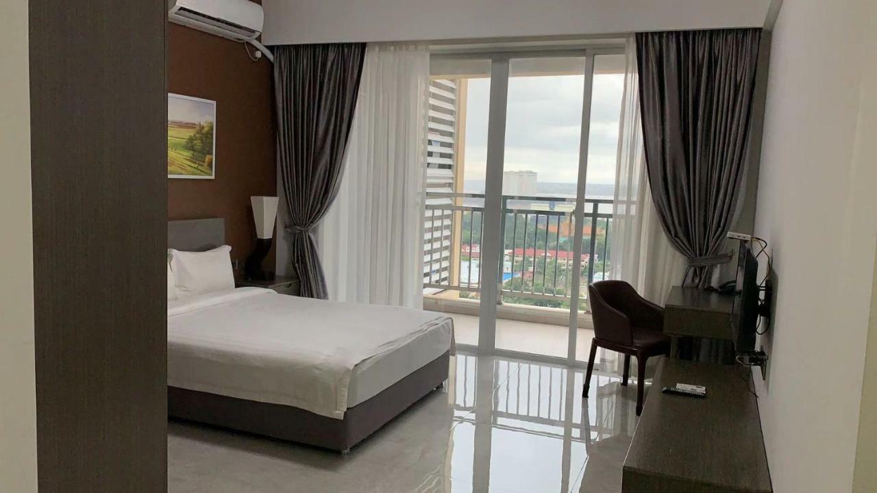 Eastland Hotel & Apartment Phnom Penh Dış mekan fotoğraf
